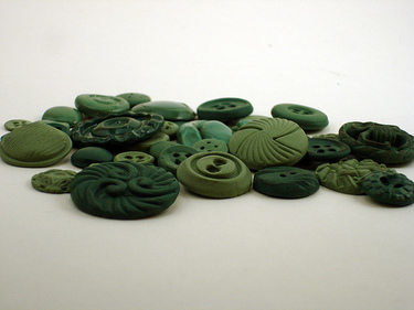 CraftyGoat's Notes: Make Polymer Clay Buttons for a Button Wreath